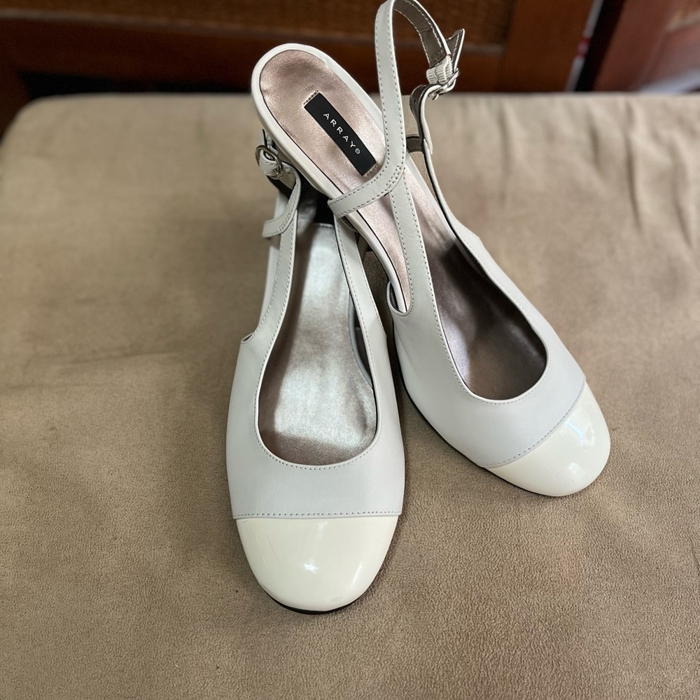 Arrays Medium Width Sling Backs